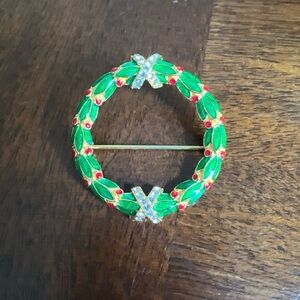 MMA Enamel/rhinestone 24GE Christmas wreath brooch #christmaswreath